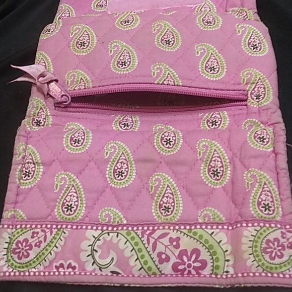 Vera Bradley large trifold wallet - Picture 4 of 7